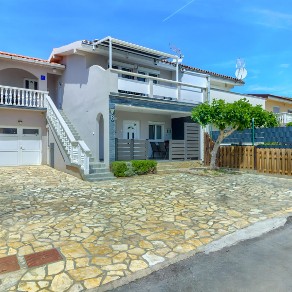 Apartment house Miljkovica, Apartments Miljkovica & Viric, Vir island, Croatia Vir