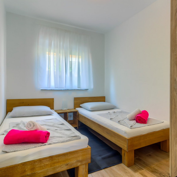 Bedrooms, Apartment house Miljkovica, Apartments Miljkovica & Viric, Vir island, Croatia Vir